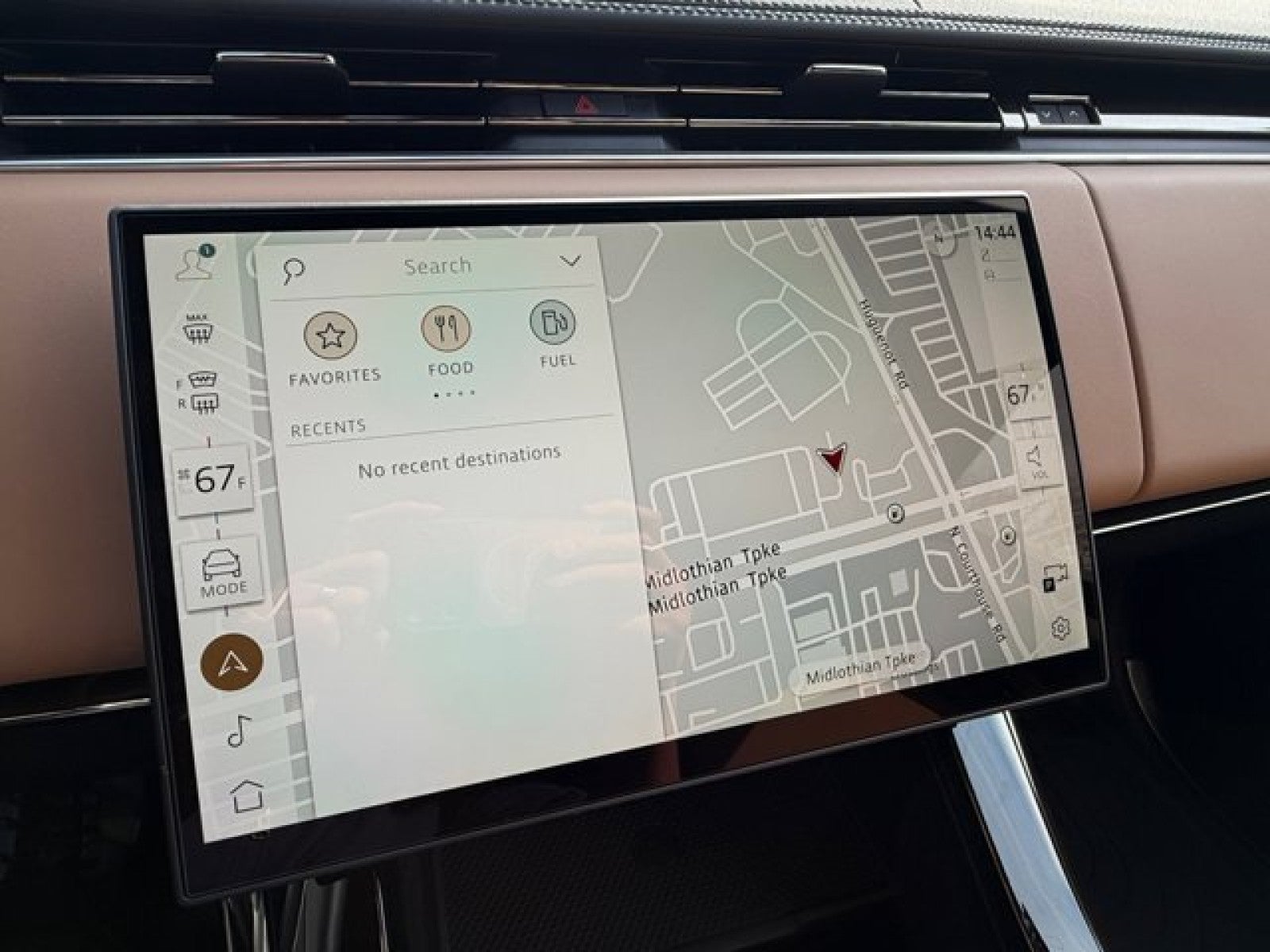 2026 Land Rover Range Rover Sport SE