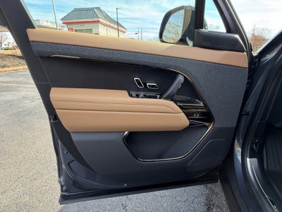 2026 Land Rover Range Rover Sport SE