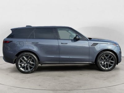 2026 Land Rover Range Rover Sport SE