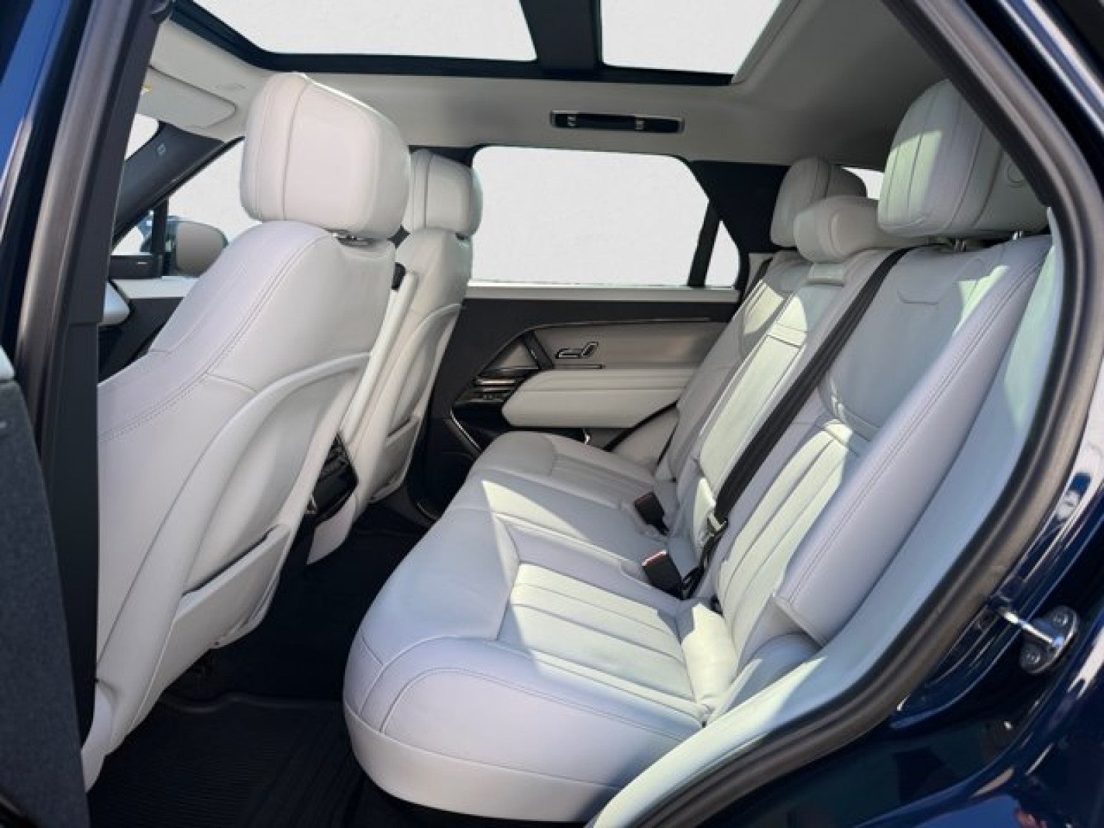 2023 Land Rover Range Rover Sport SE