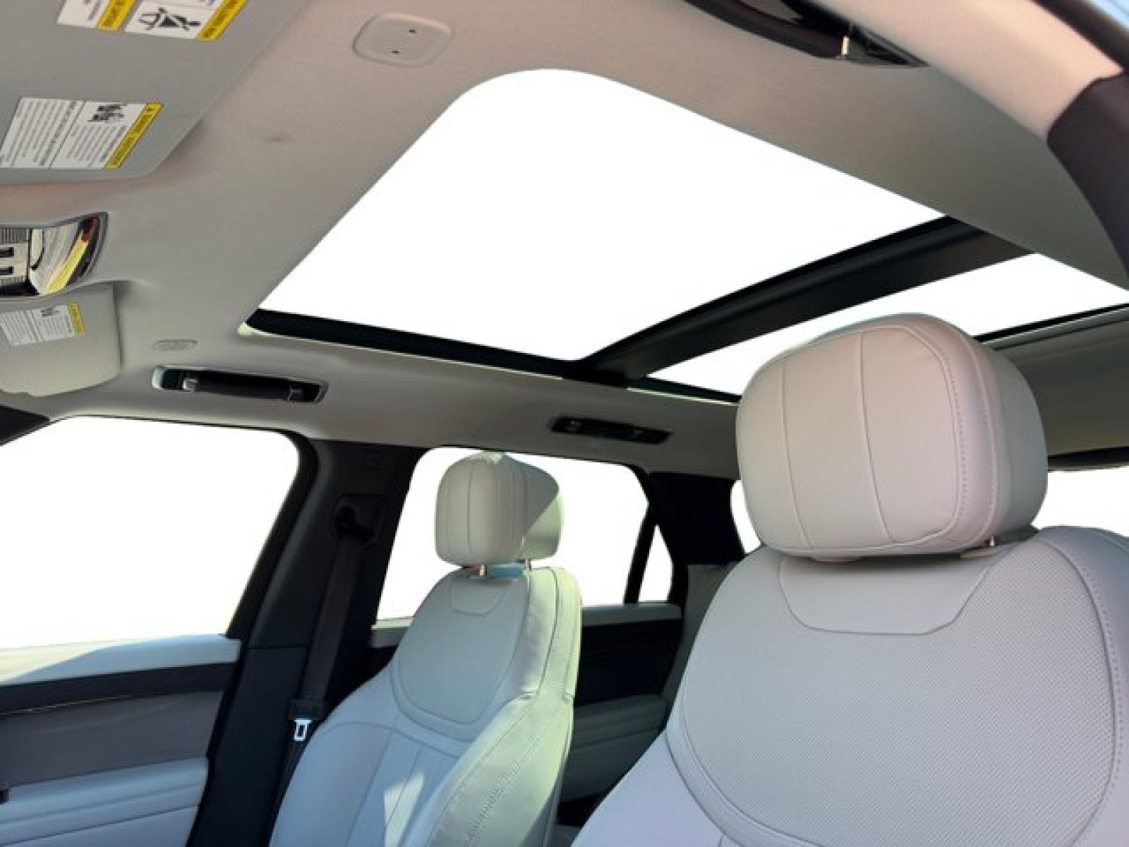 2023 Land Rover Range Rover Sport SE