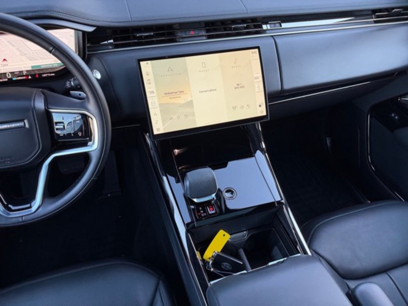 2025 Land Rover Range Rover Sport SE