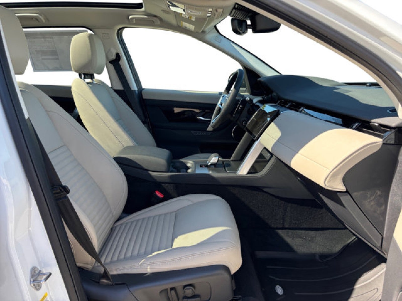 2025 Land Rover Discovery Sport S