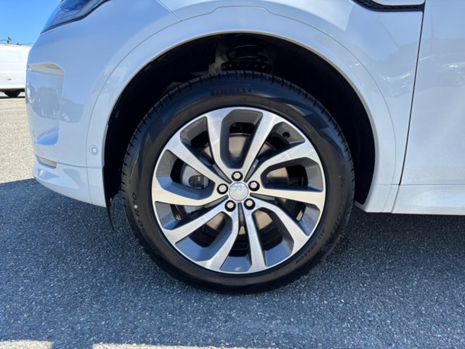 2025 Land Rover Discovery Sport S