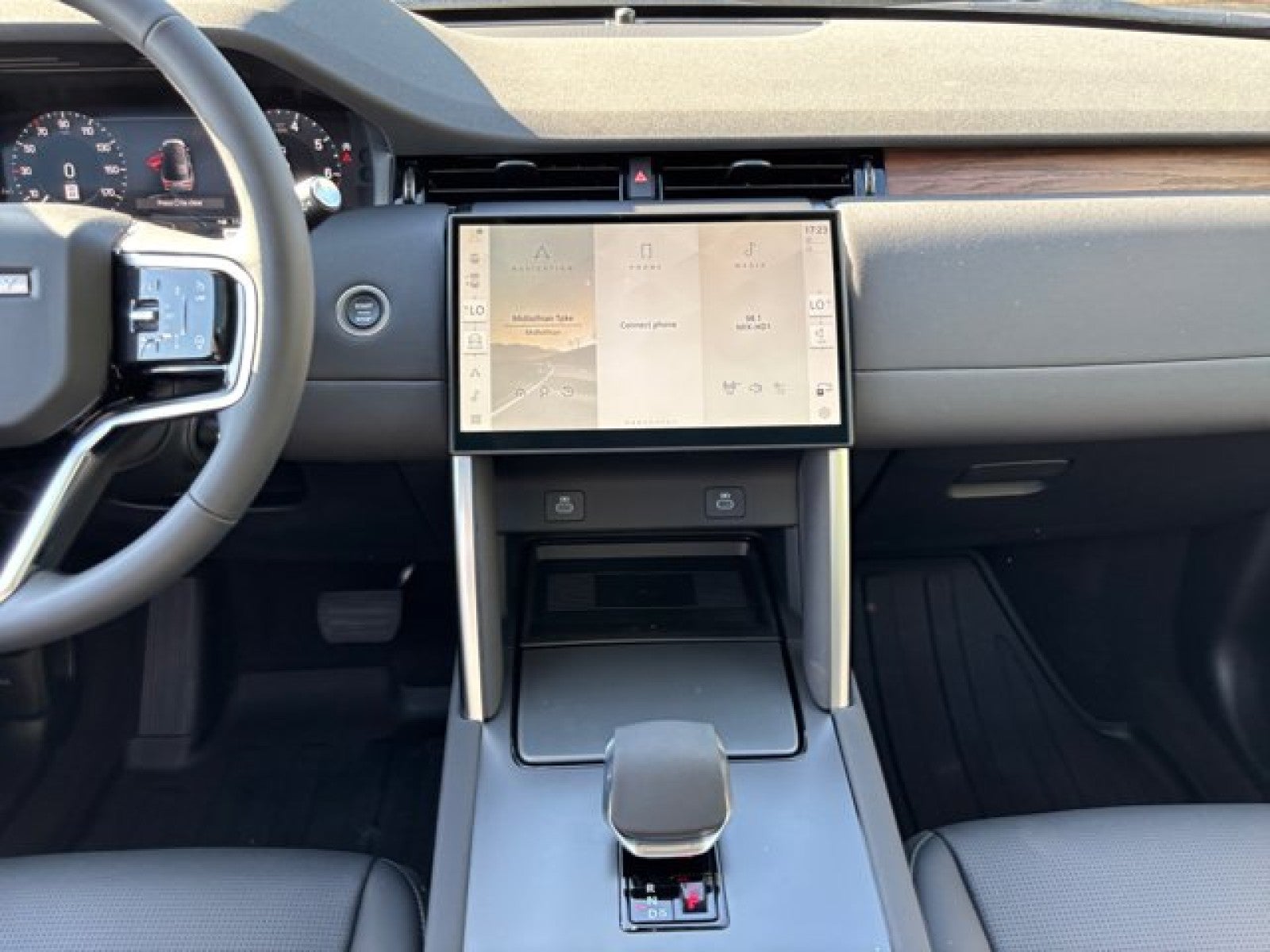 2025 Land Rover Discovery Sport S