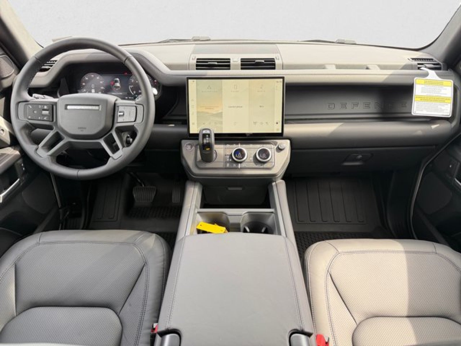 2026 Land Rover Defender X-Dynamic SE