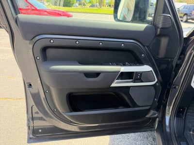 2022 Land Rover Defender X-Dynamic SE