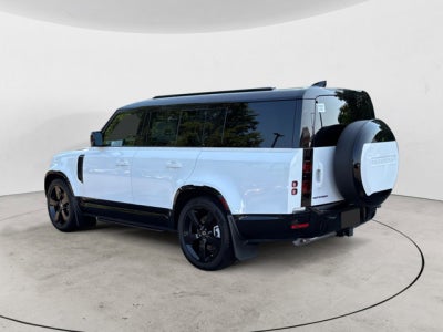 2025 Land Rover Defender X-Dynamic SE