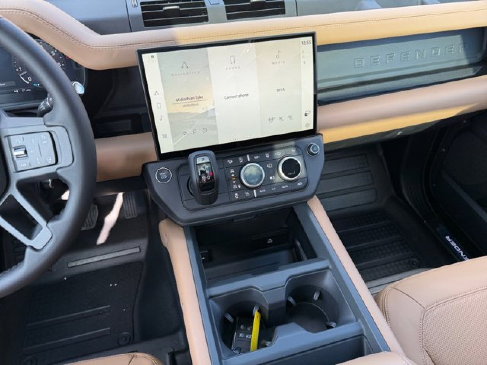 2026 Land Rover Defender X-Dynamic SE