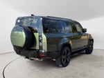2026 Land Rover Defender X-Dynamic SE