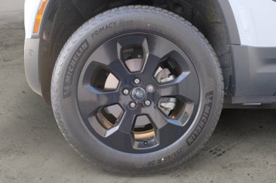 2025 Land Rover Defender S