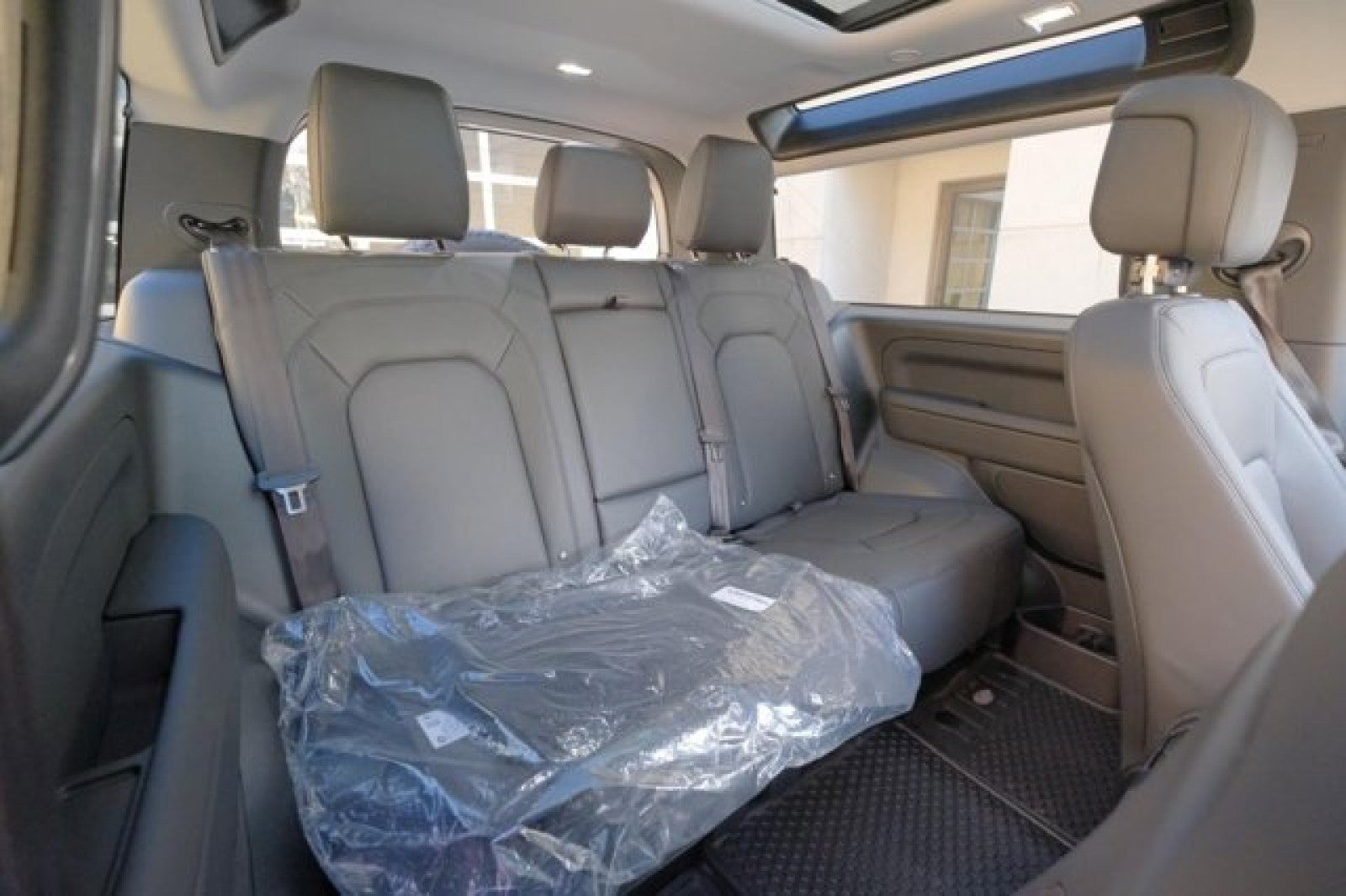 2025 Land Rover Defender S