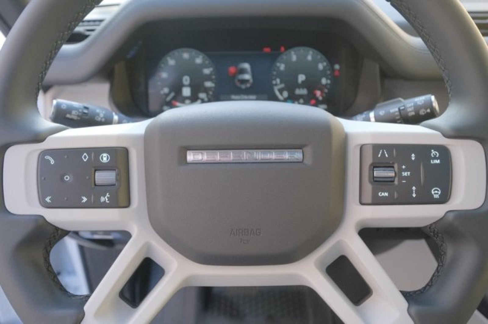 2025 Land Rover Defender S