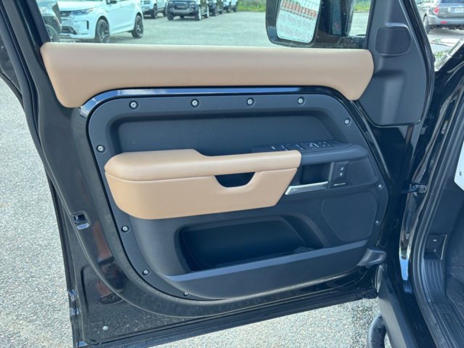 2025 Land Rover Defender S