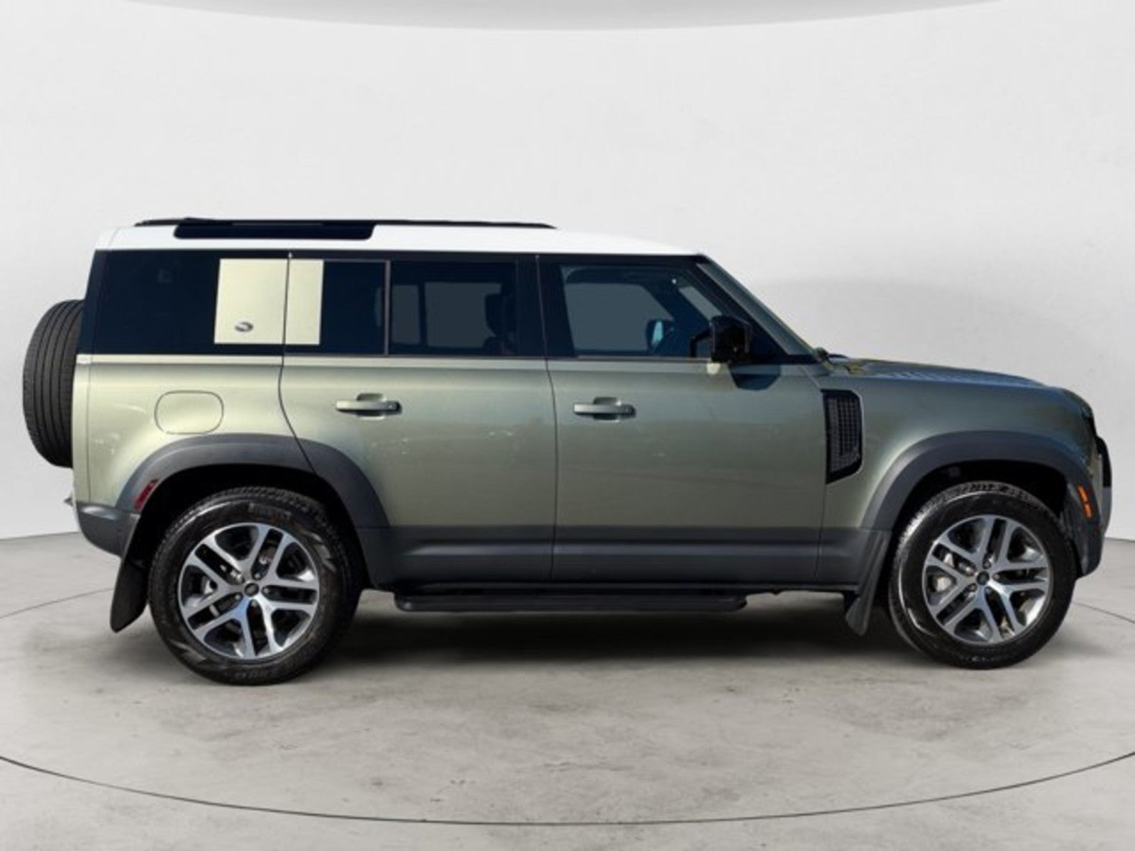 2024 Land Rover Defender S