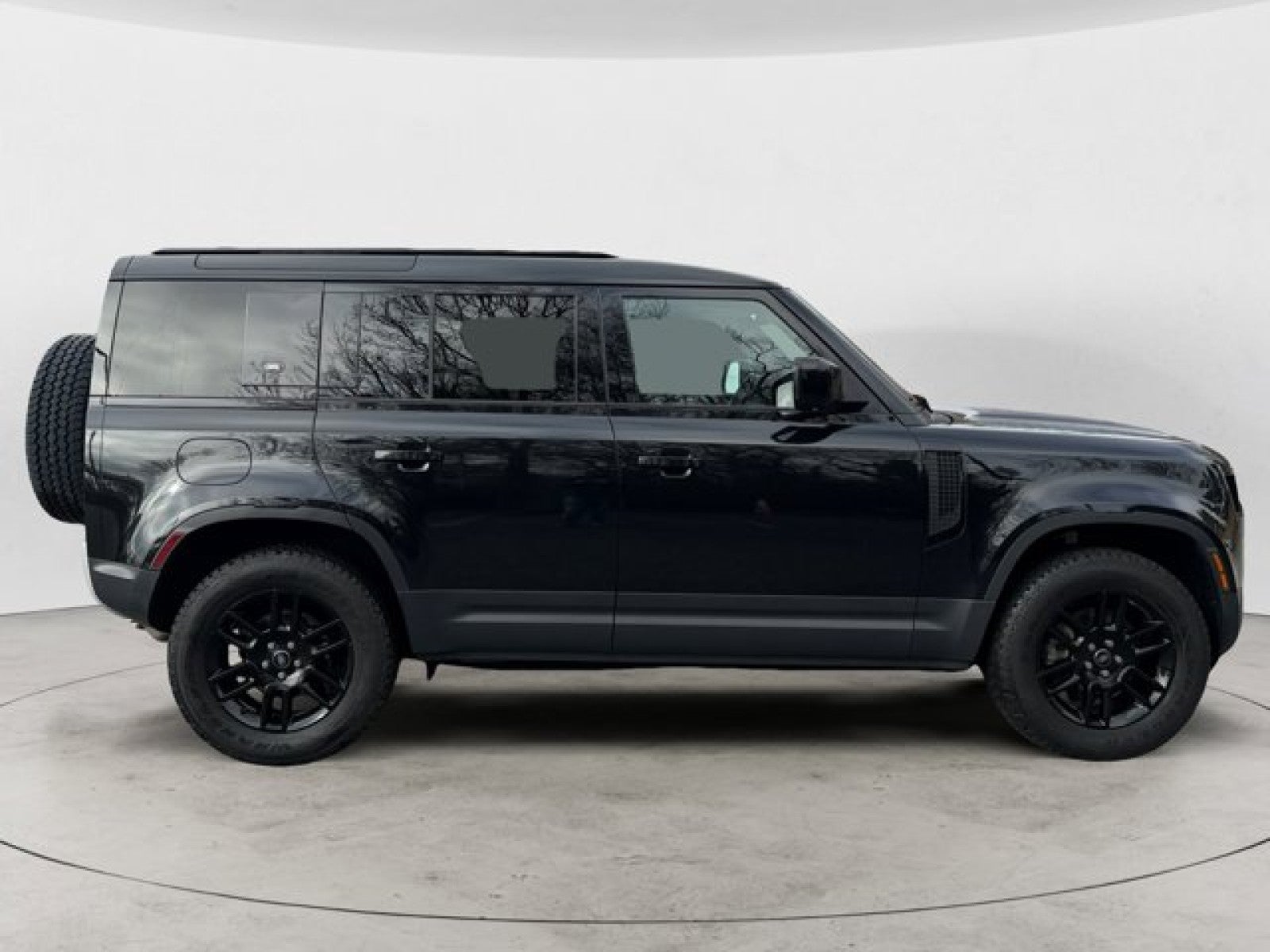 2023 Land Rover Defender S