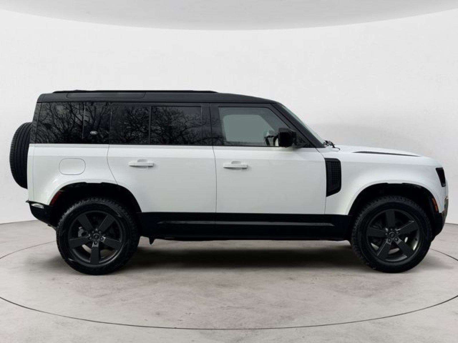 2023 Land Rover Defender S