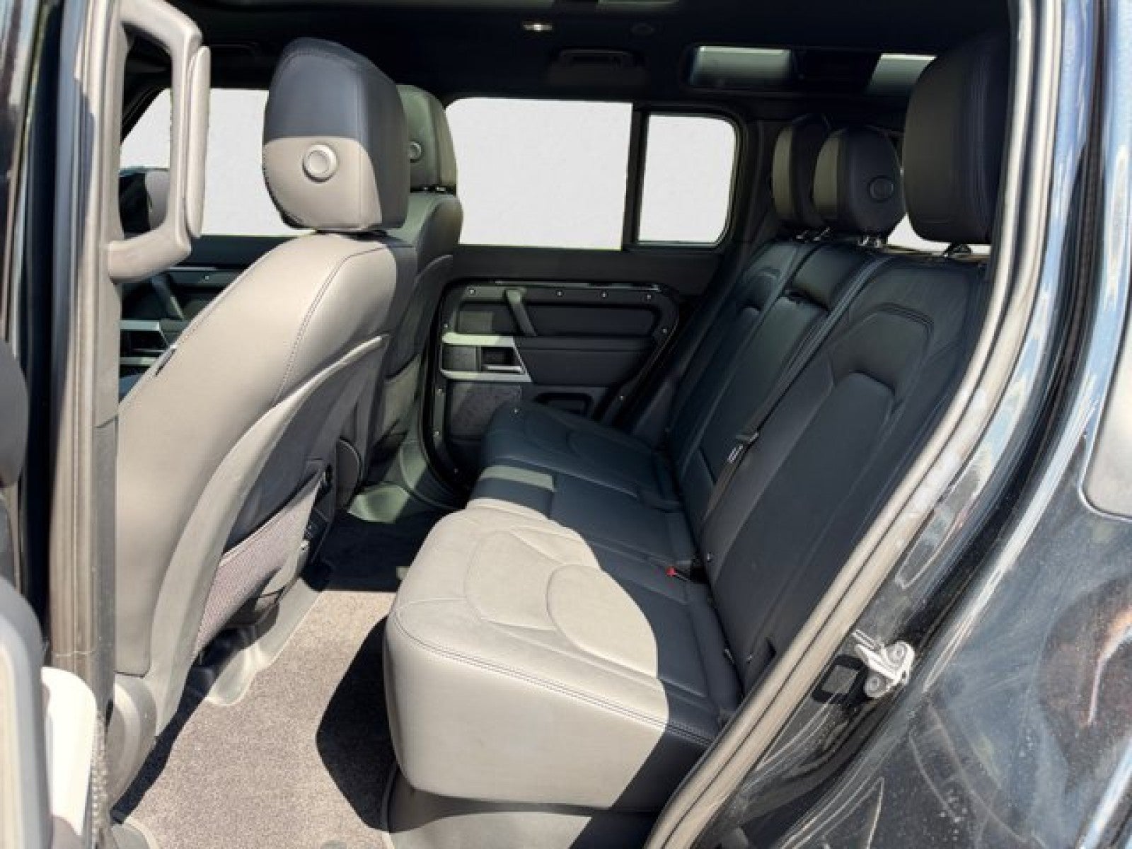 2024 Land Rover Defender S