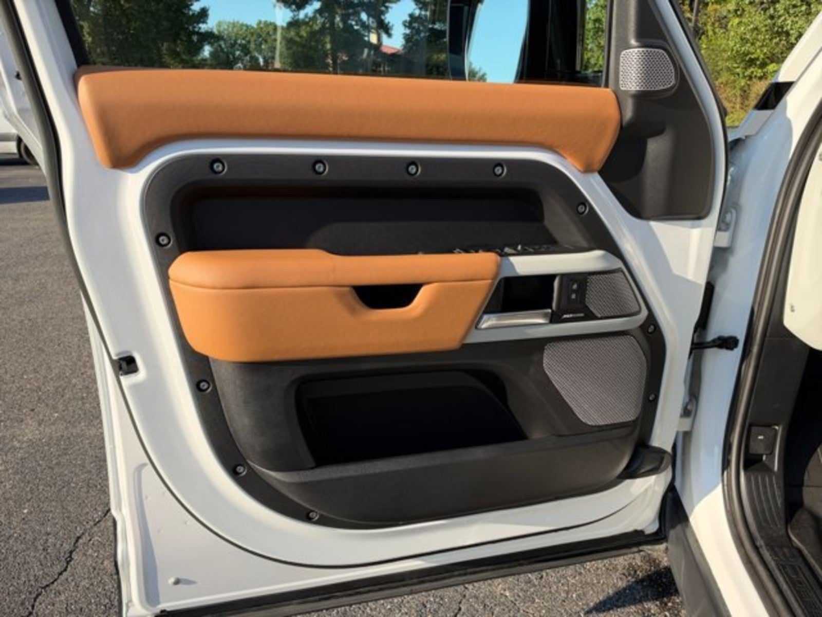 2024 Land Rover Defender S