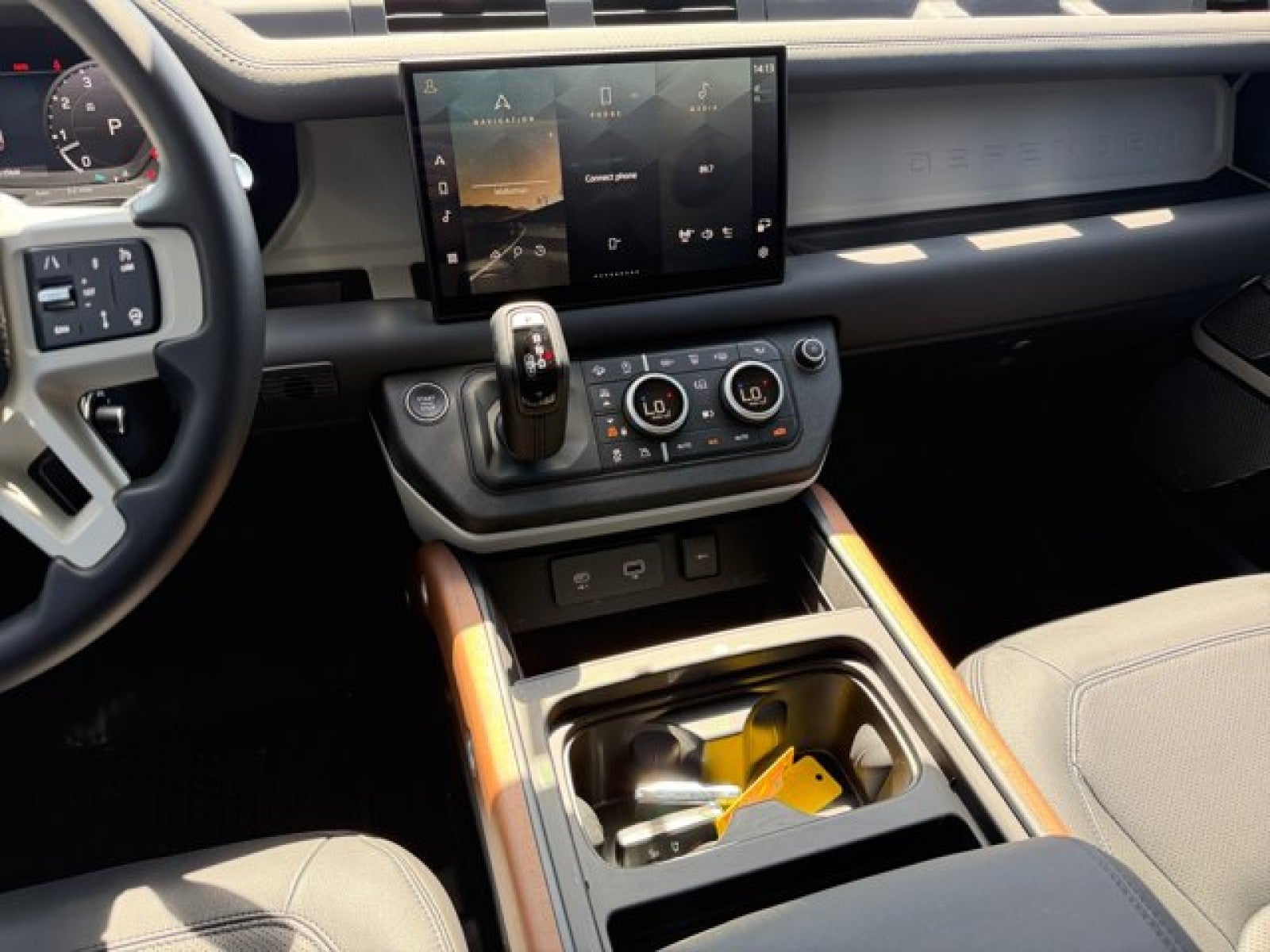 2024 Land Rover Defender 130 S