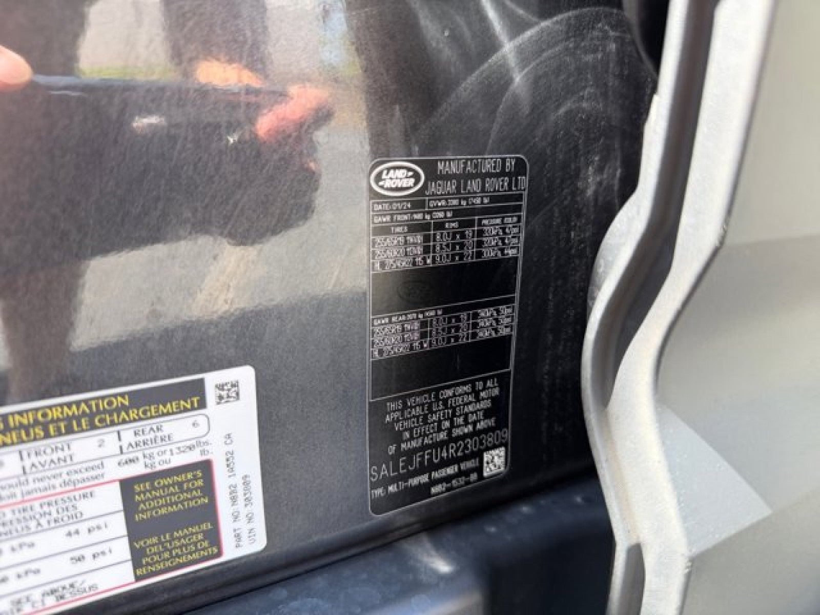 2024 Land Rover Defender 130 S