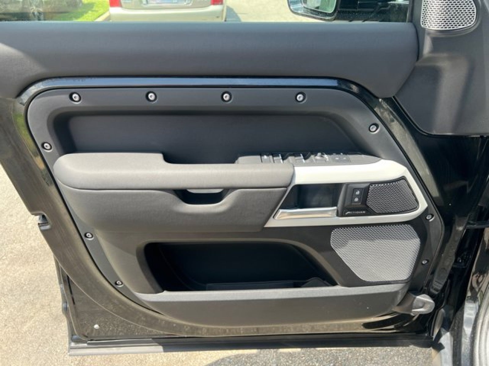 2024 Land Rover Defender S