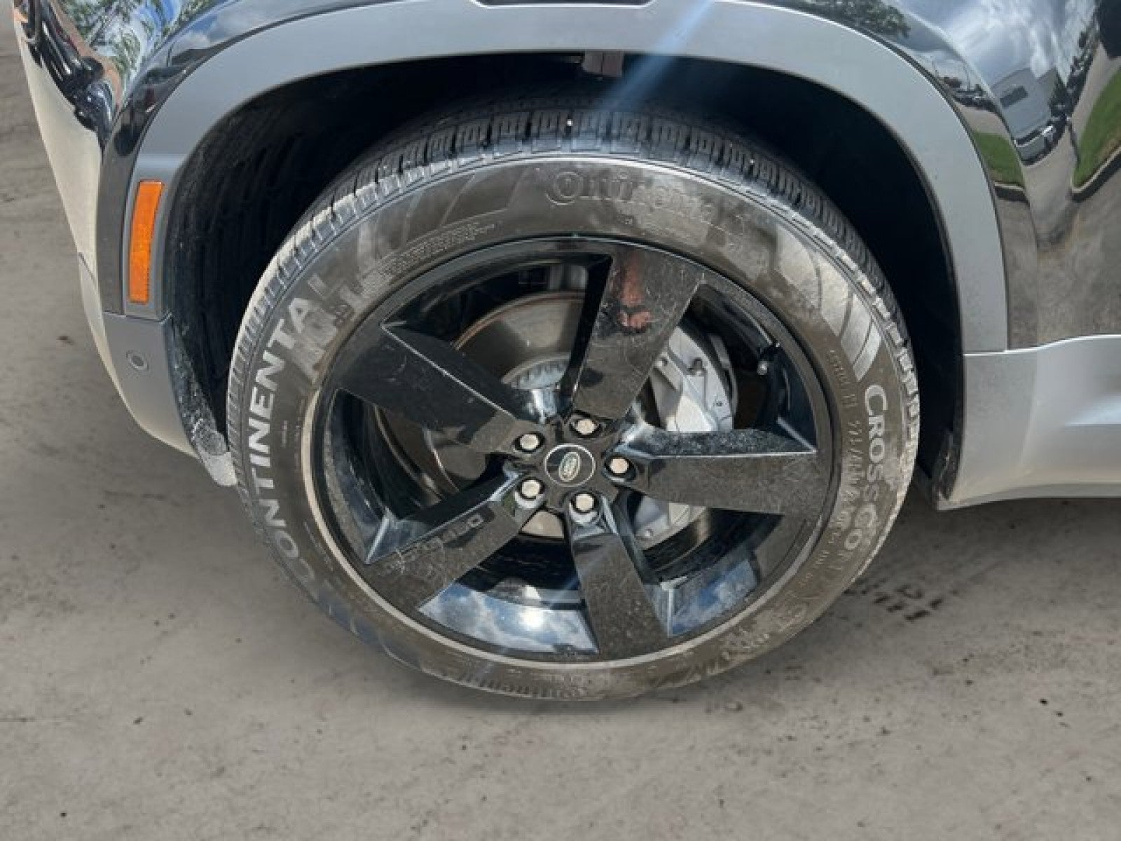 2024 Land Rover Defender S