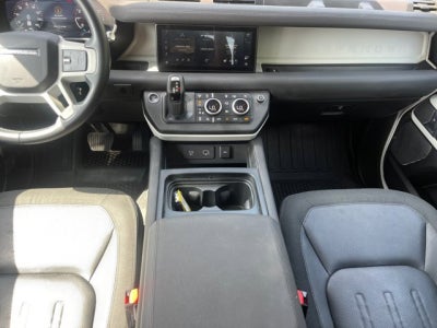 2020 Land Rover Defender SE