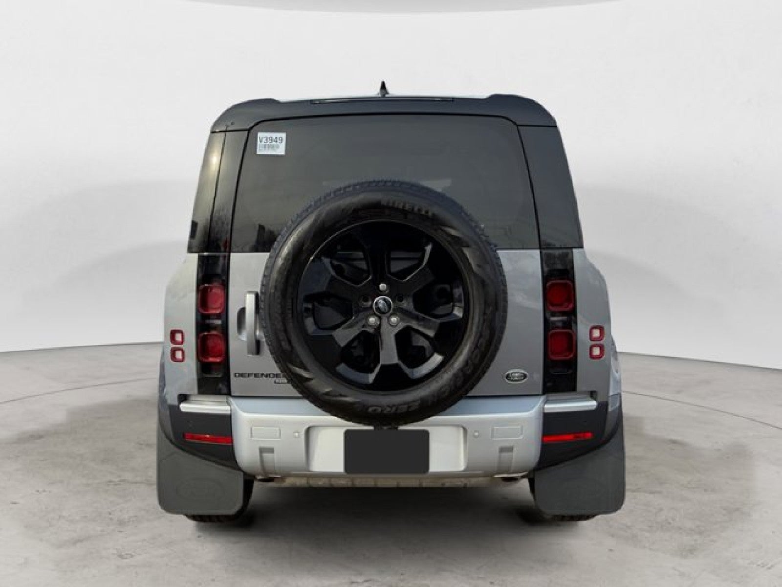 2023 Land Rover Defender SE 11O SE AWD