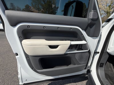 2023 Land Rover Defender First Edition 130