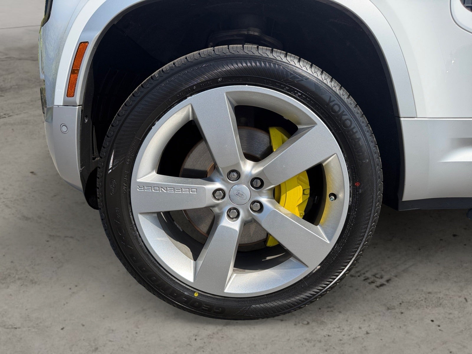 2023 Land Rover Defender First Edition 130