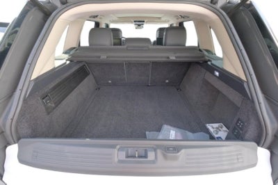 2021 Land Rover Range Rover Westminster | Rear Entertainment