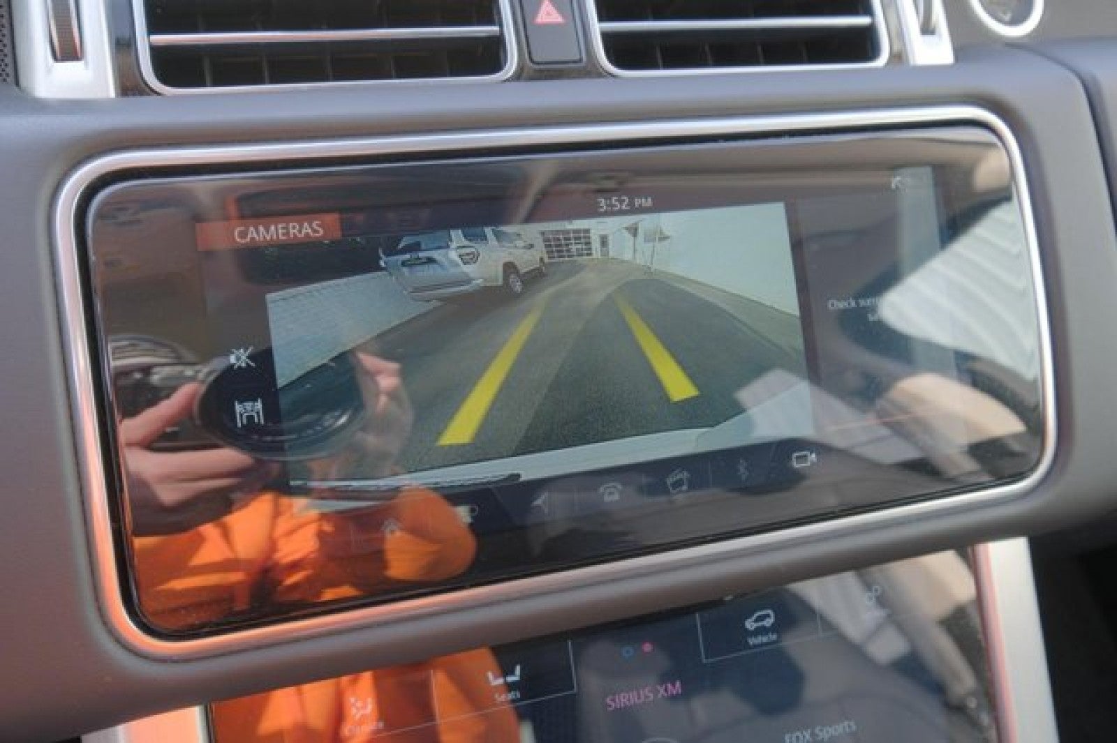 2021 Land Rover Range Rover Westminster | Rear Entertainment