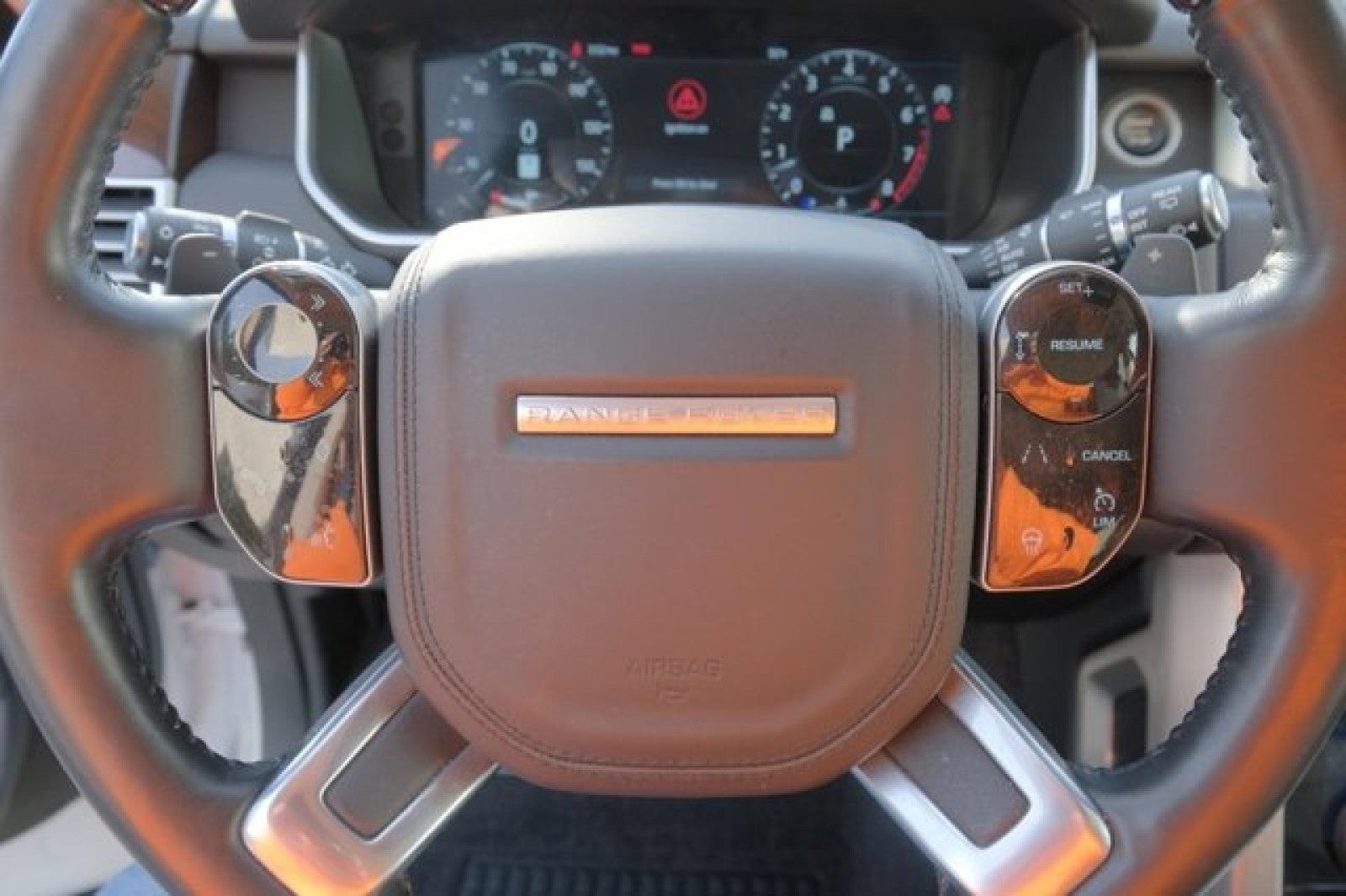 2021 Land Rover Range Rover Westminster | Rear Entertainment