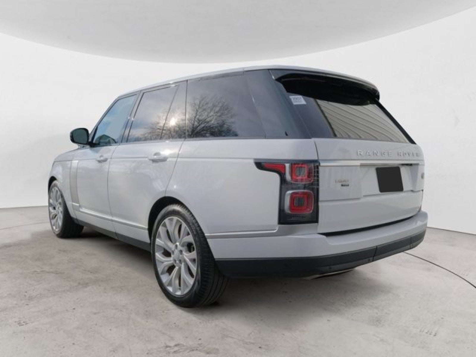 2021 Land Rover Range Rover Westminster | Rear Entertainment