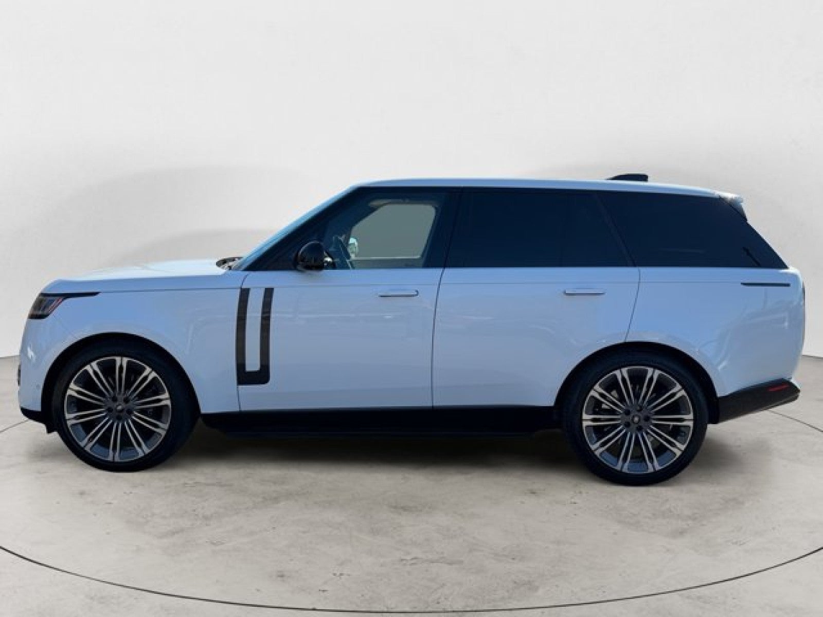 2024 Land Rover Range Rover SE