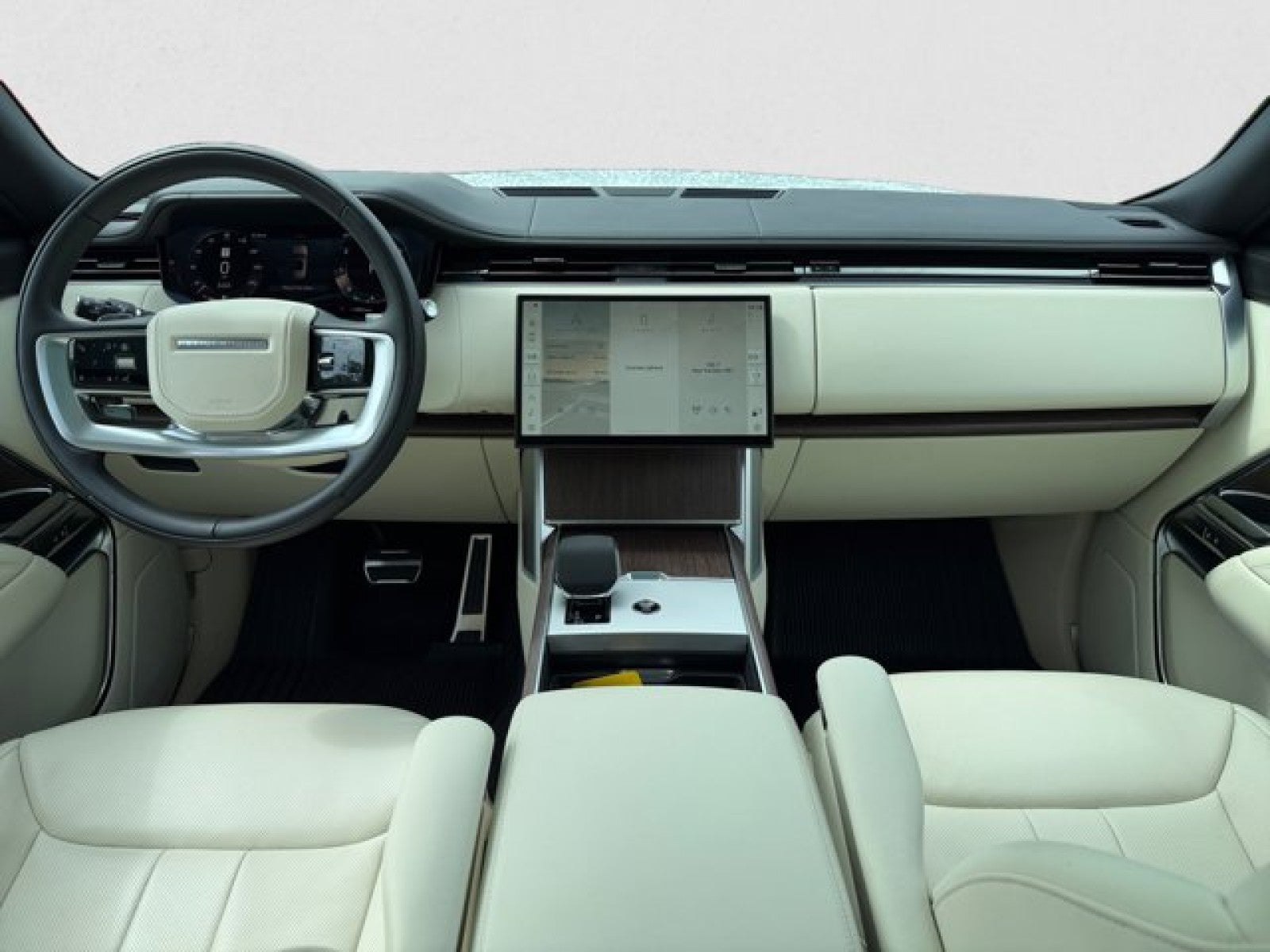 2025 Land Rover Range Rover SE