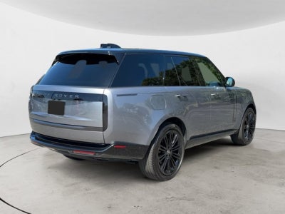 2025 Land Rover Range Rover SE