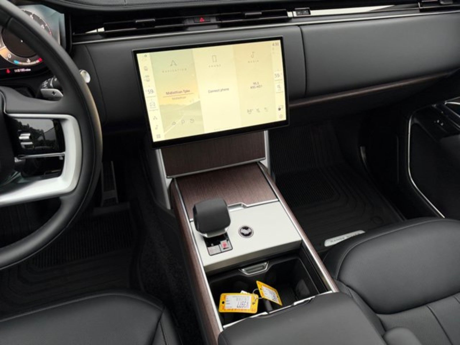 2025 Land Rover Range Rover SE
