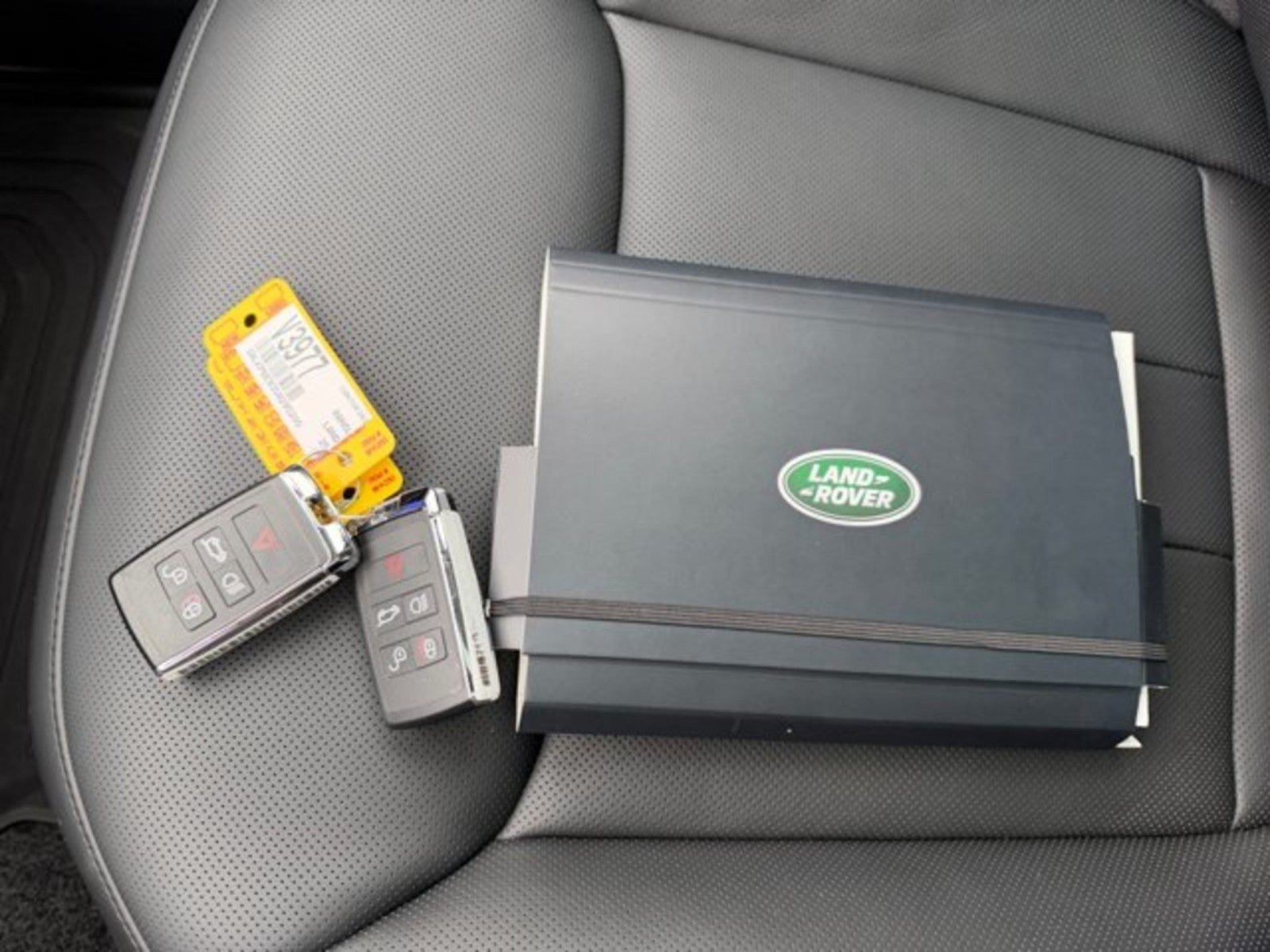 2025 Land Rover Range Rover SE