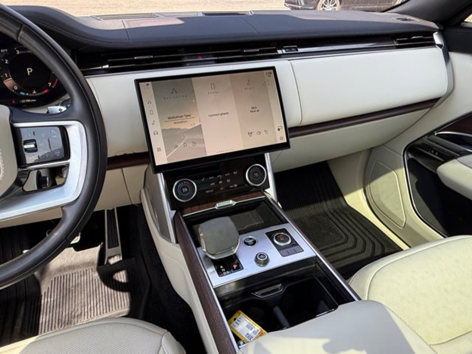 2023 Land Rover Range Rover SE LWB | 7 Seats