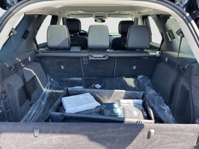 2024 Land Rover Discovery S