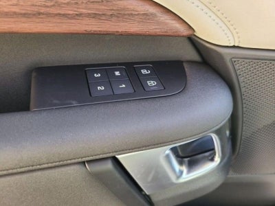 2024 Land Rover Discovery S