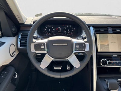 2025 Land Rover Discovery Dynamic SE