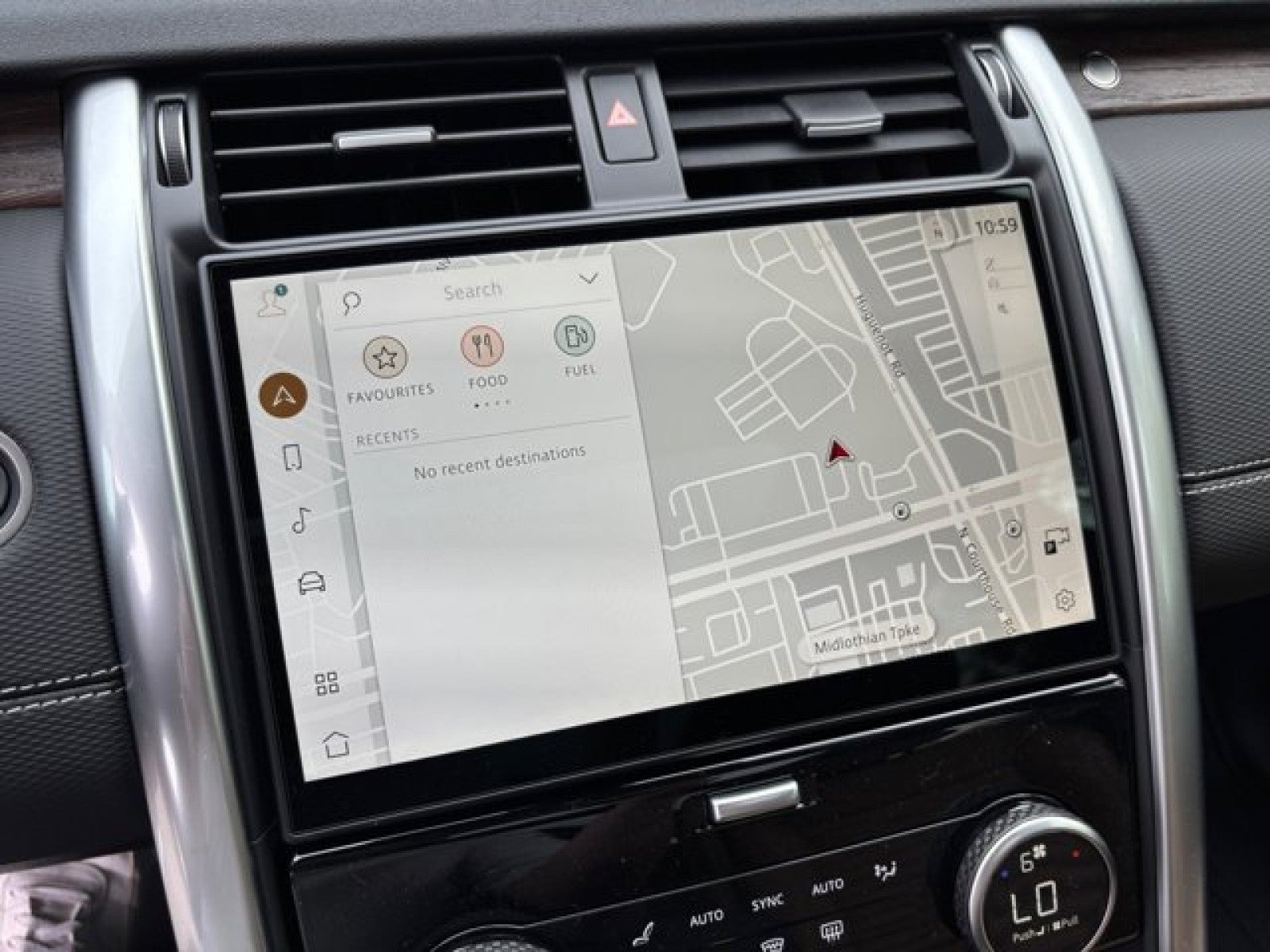 2025 Land Rover Discovery Dynamic SE