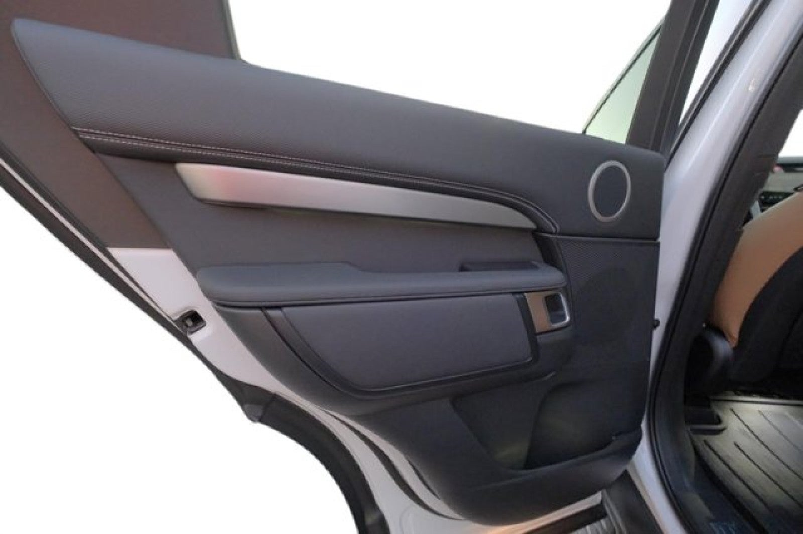 2025 Land Rover Discovery Dynamic SE