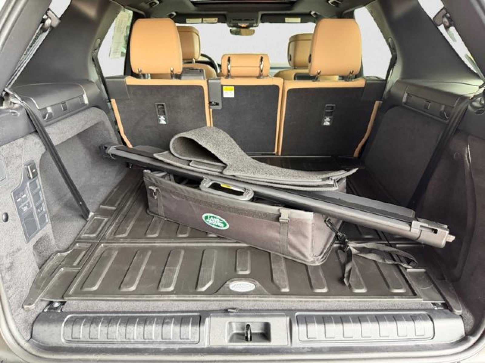 2025 Land Rover Discovery 35th Edition Dynamic SE