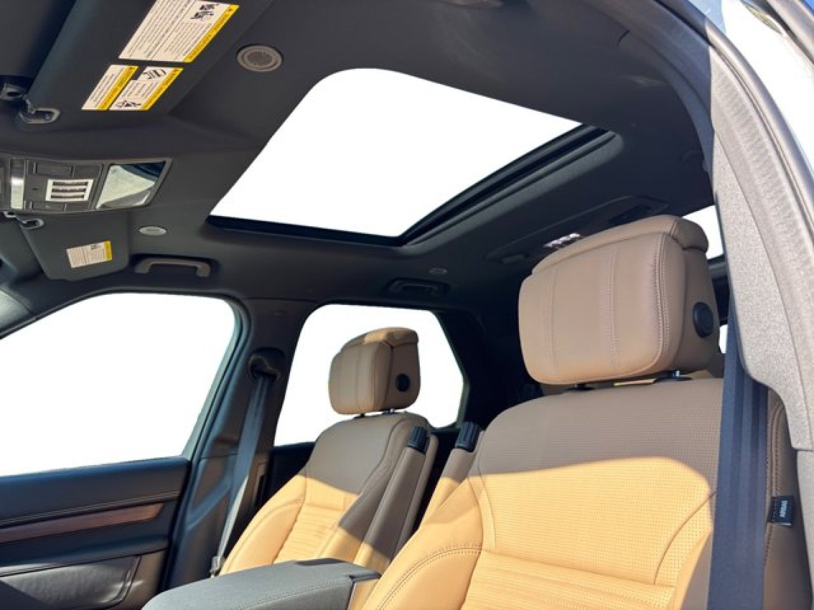 2025 Land Rover Discovery Dynamic SE