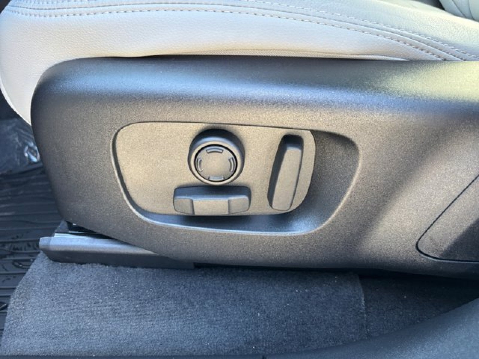 2026 Land Rover Range Rover Velar S