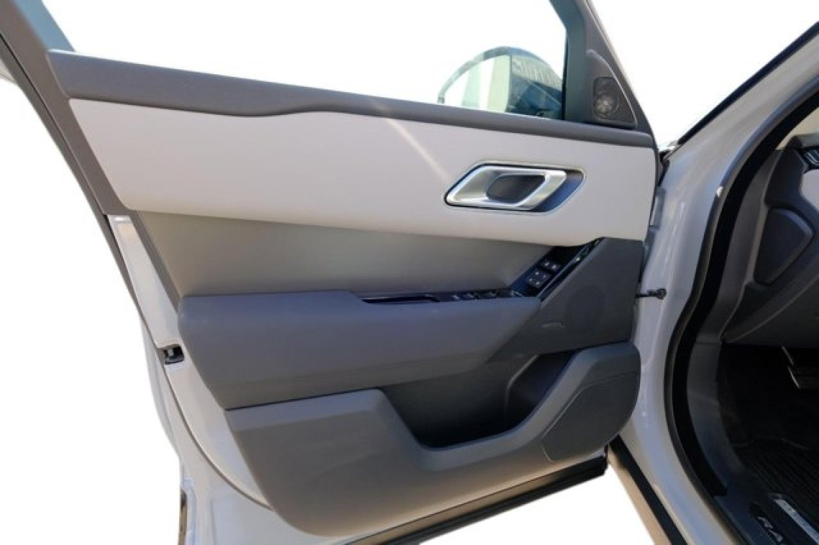 2025 Land Rover Range Rover Velar Dynamic SE